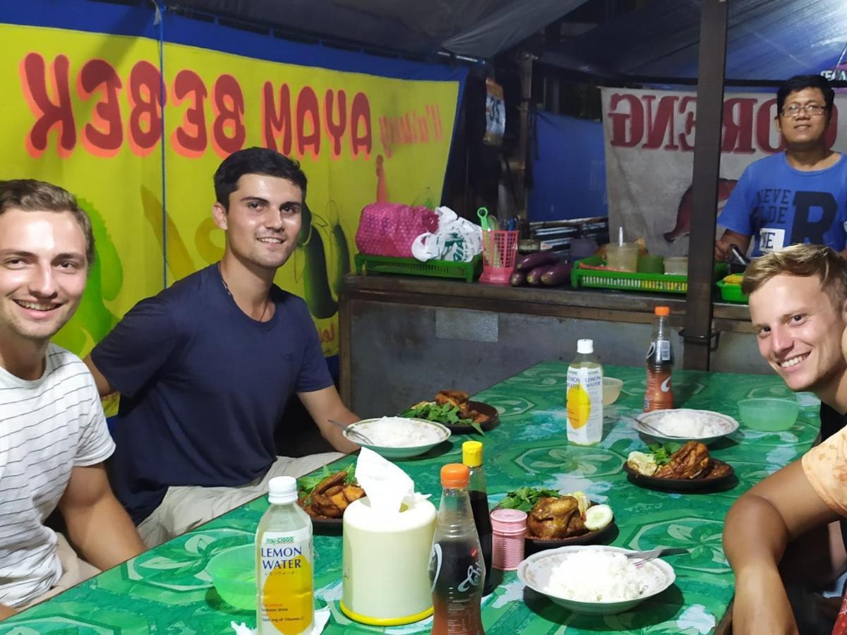 Griya Backpacker Pak Yon Bed and Breakfast Μαλάνγκ Εξωτερικό φωτογραφία